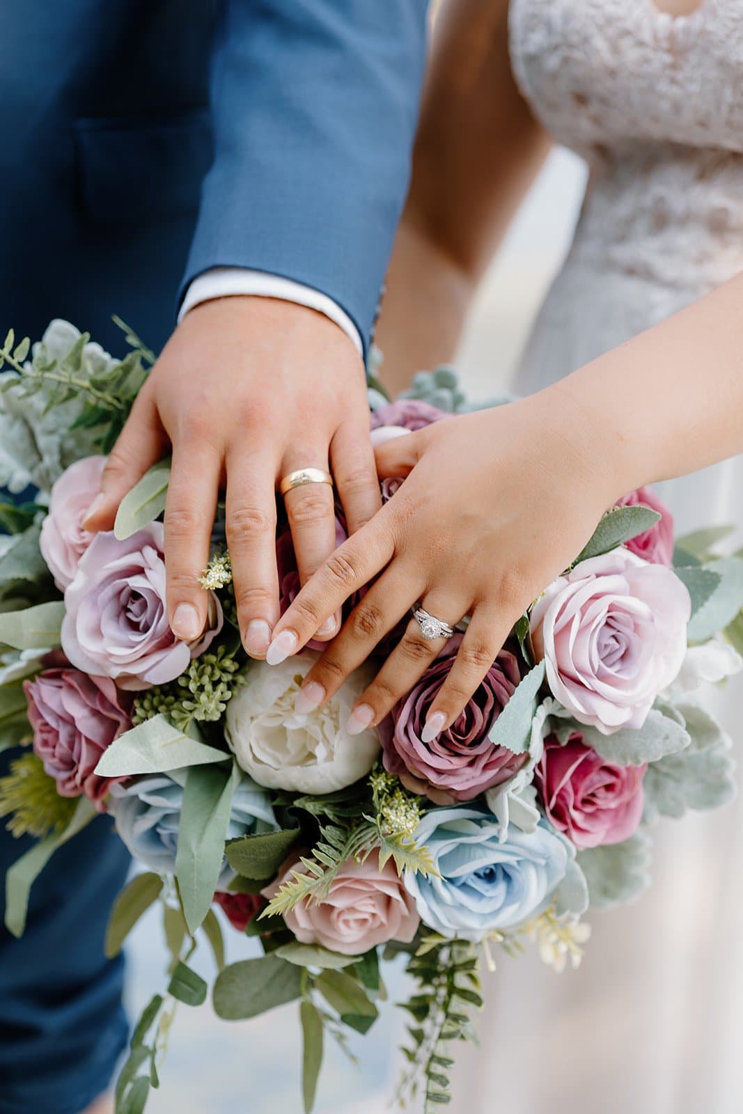 Wedding rings and bouquet